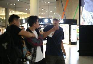 刘烨爆料飞机视频播放,揭秘明星空中娱乐时光