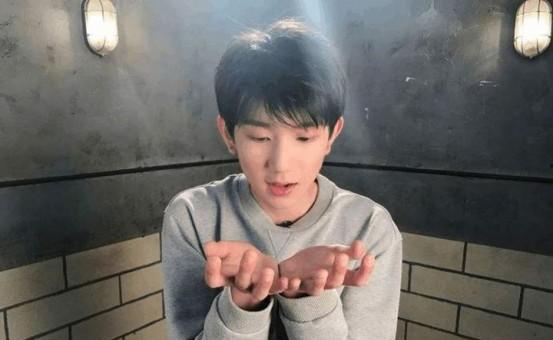 王源黑粉最新爆料视频在线观看,揭秘背后惊人真相  第1张